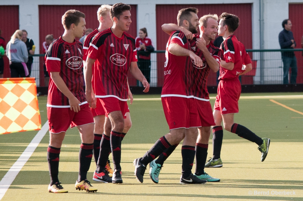 rrFreude nach dem 2:1