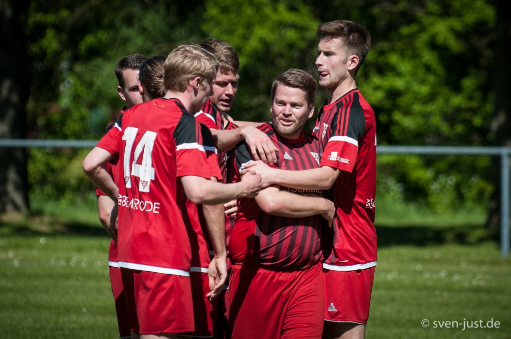 rr0:1 Hendrik 'Chicken' Hahne