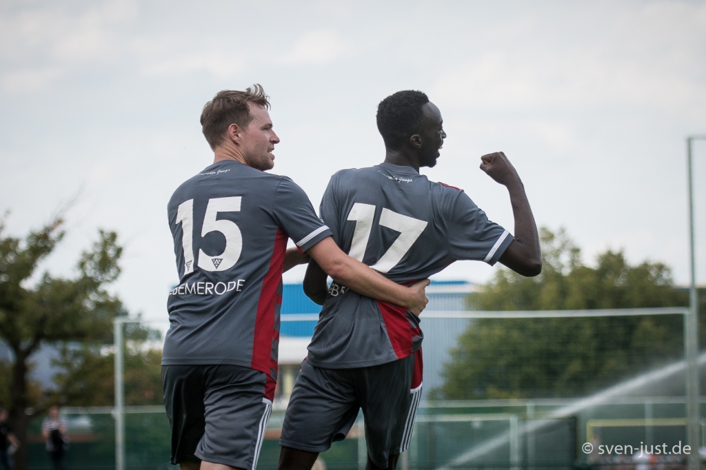 rrDavid Oduneye nach dem 2:1