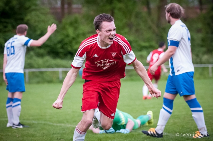 rrAndreas Blt nach dem 1:1