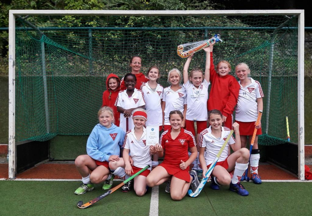 rrEs spielten Luisa, Victoria, Annalena Jil, Inga, L