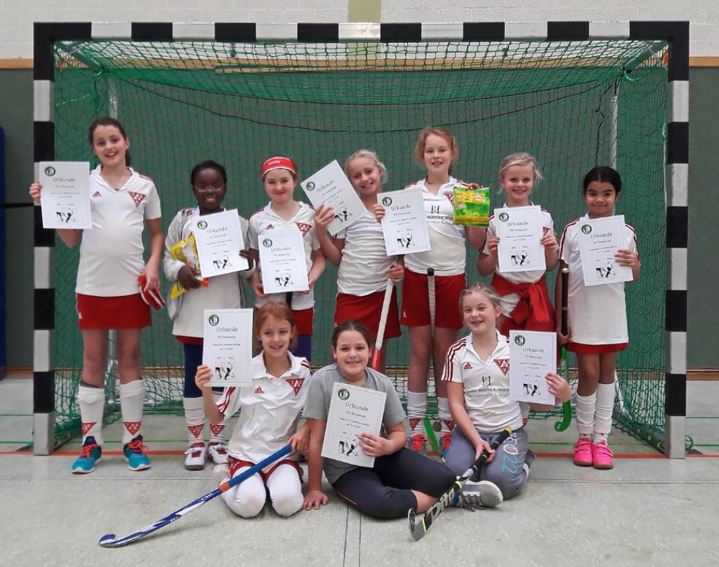 rrEs spielten Asuma, Eloisa, Hanna, Inga, Jil, Julia