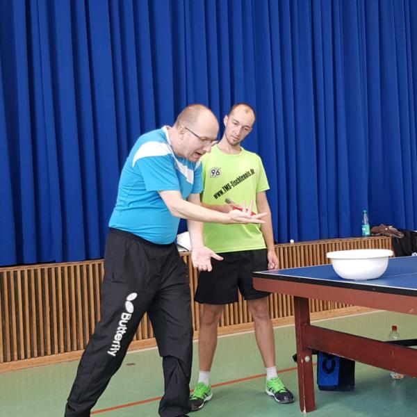 rrYasar M. ist ganz Ohr