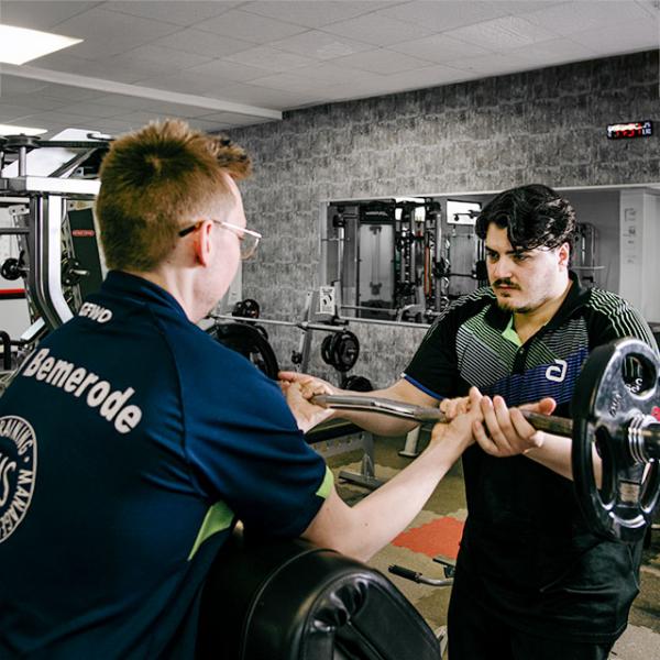 rrTT-Spieler beim Fitness